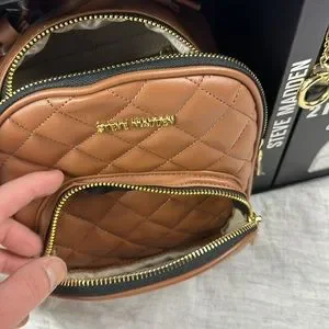 Steve Madden 2 piece gift set backpack and wallet key chain Steve Madden | Bags | Steve Madden 2 Piece Gift Set Backpack  main image 3